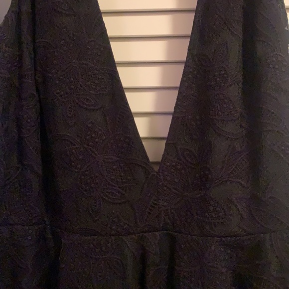 Sexy BEBE size 8 dress. Worn once. - Picture 4 of 4